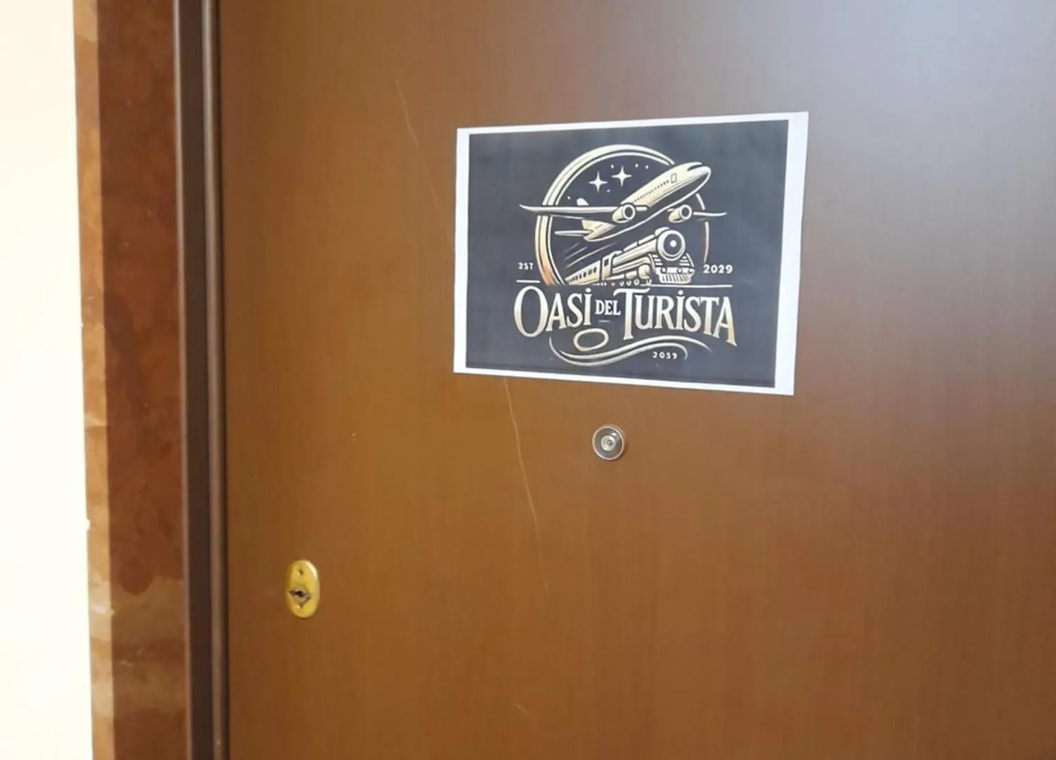 -L' Oasi Del Turista, Room2- Central Station Milánó Vendégház