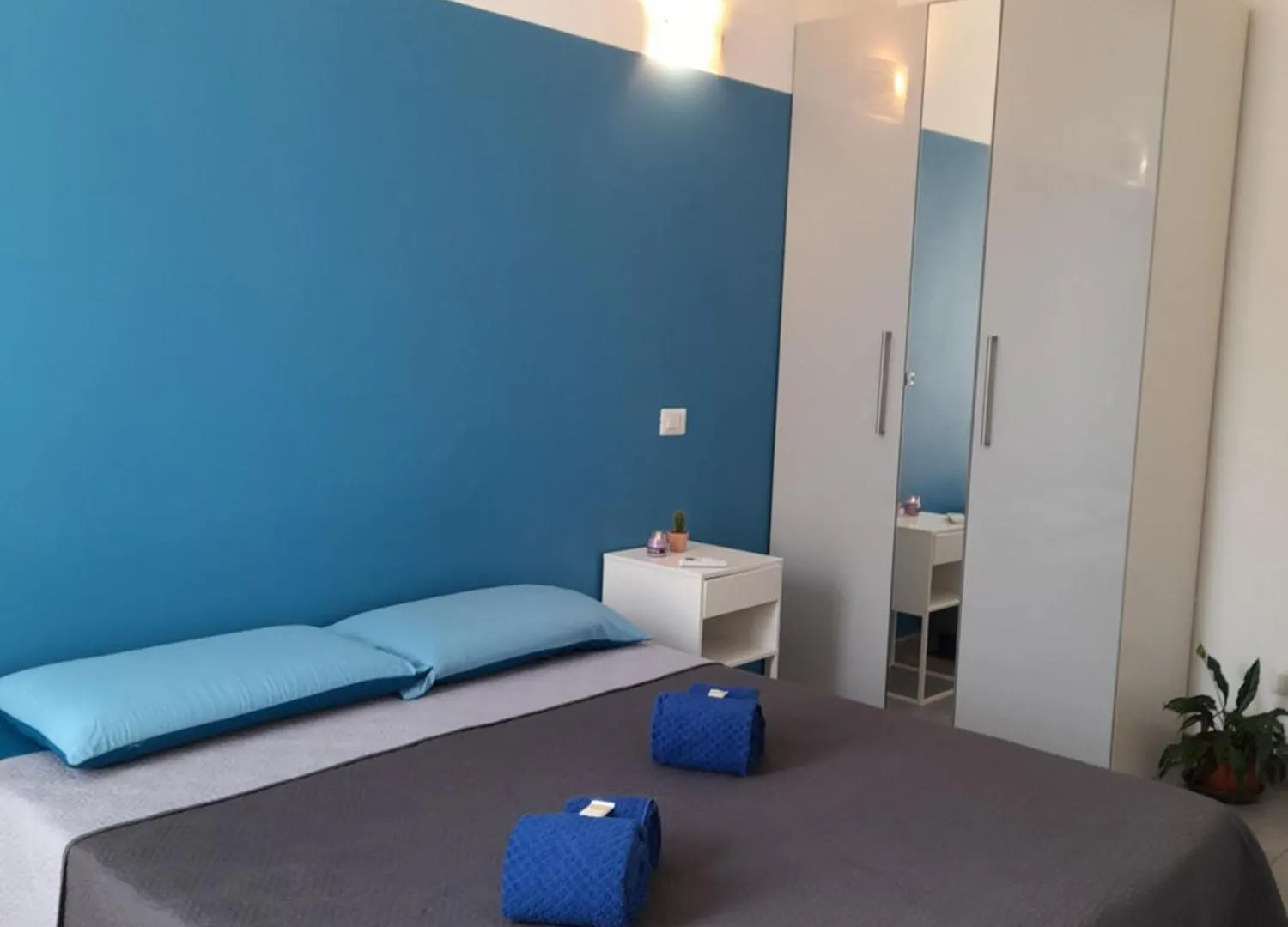 Гостевой дом -L' Oasi Del Turista, Room2- Central Station Милан